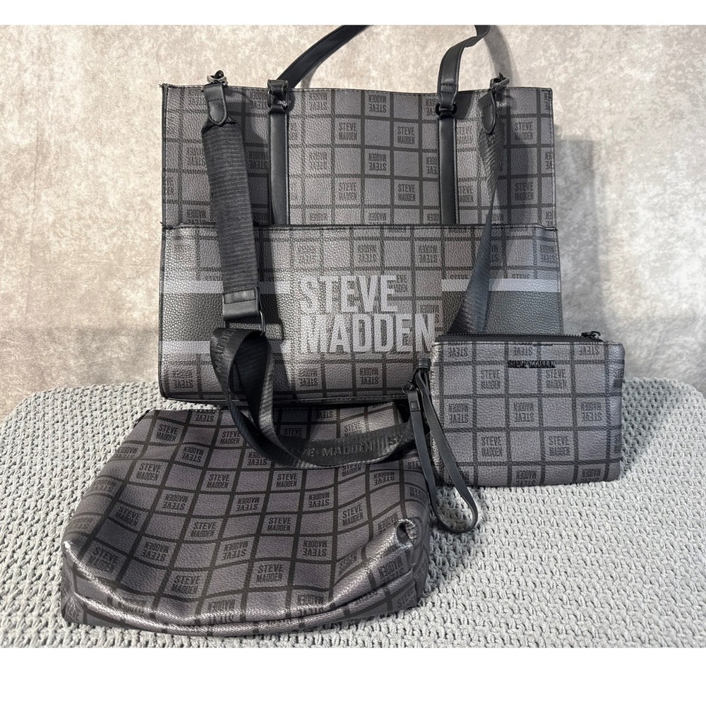 Steve Madden 3 Piece Tote Bag Set Grey Black Logo Grid Crossbody Wristlet